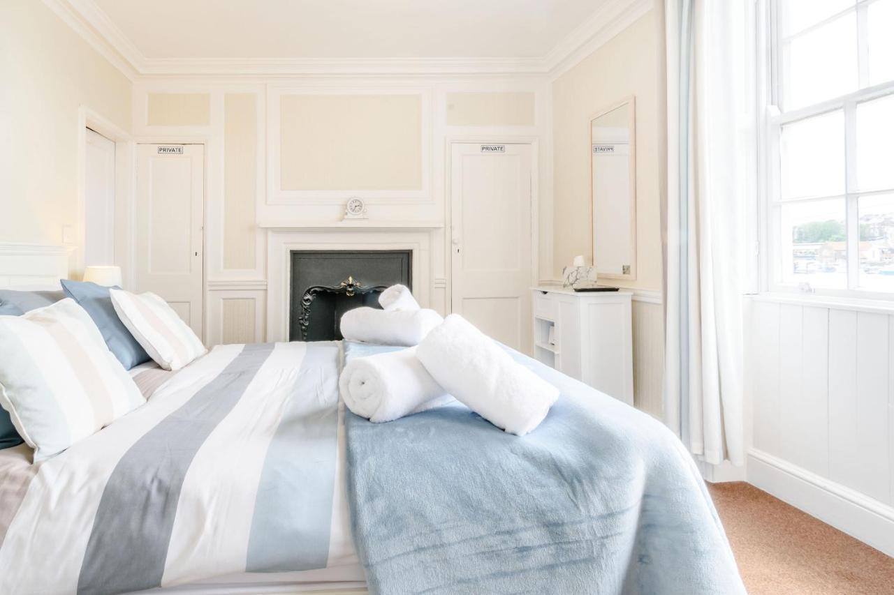 What A View At Quayside Apartment Уитби Экстерьер фото