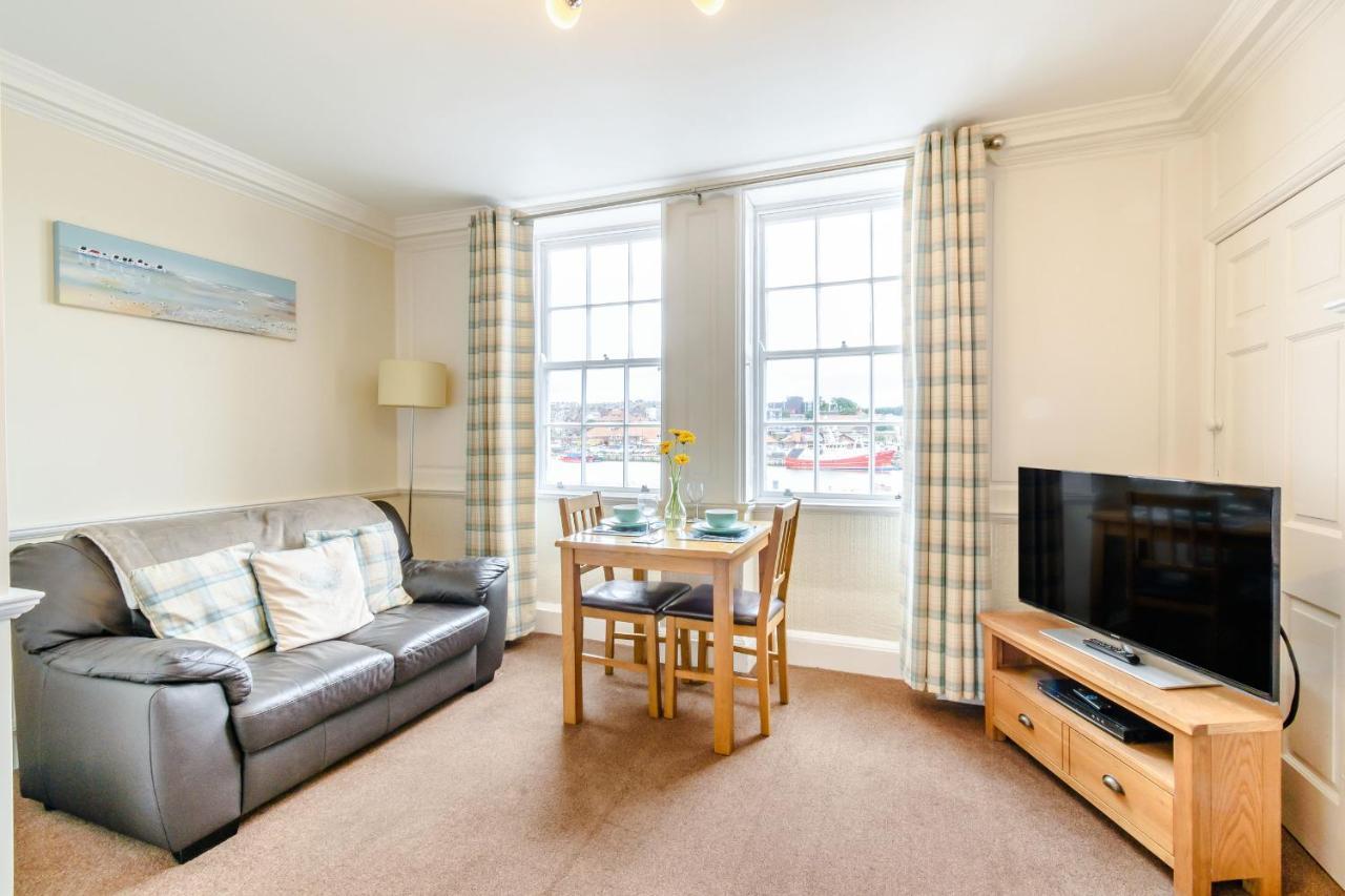 What A View At Quayside Apartment Уитби Экстерьер фото